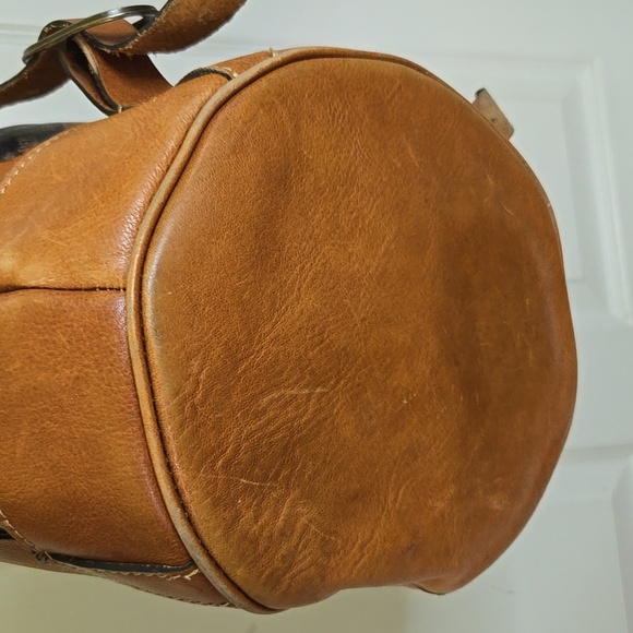 Patricia Nash Brown Tote or Bucket Bag, Adjustable Straps, Travel Theme, Leather - Picture 4 of 13